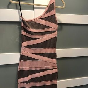 2B Bebe sexy fitted dress!